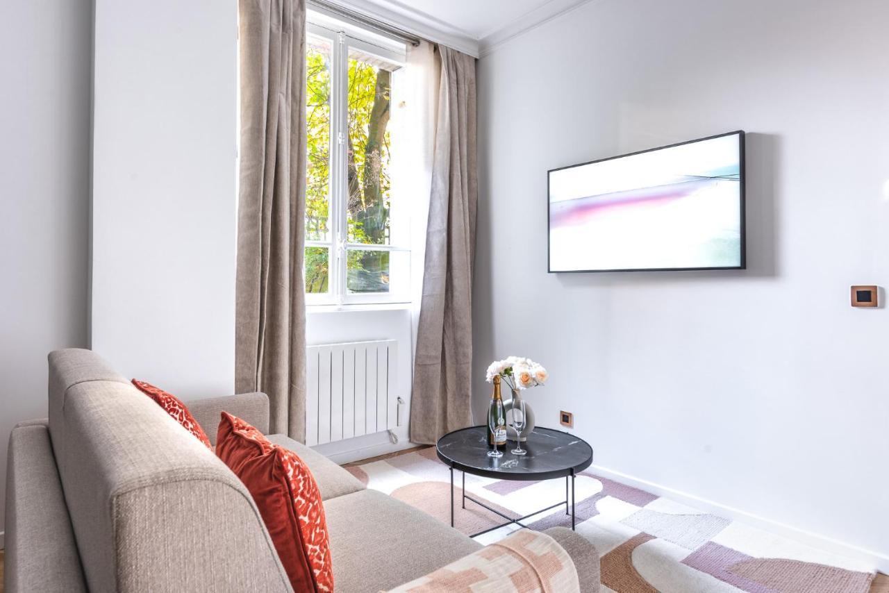 Charming And Cosy Apartment For 4 Guests Париж Екстериор снимка